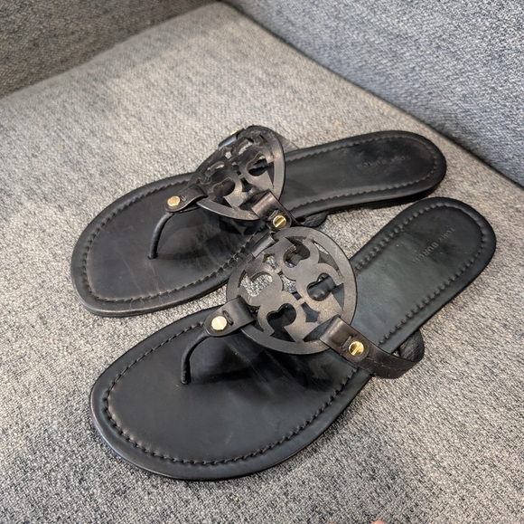 Tory Burch MILLER PATENT SANDAL - Picture 2 of 14